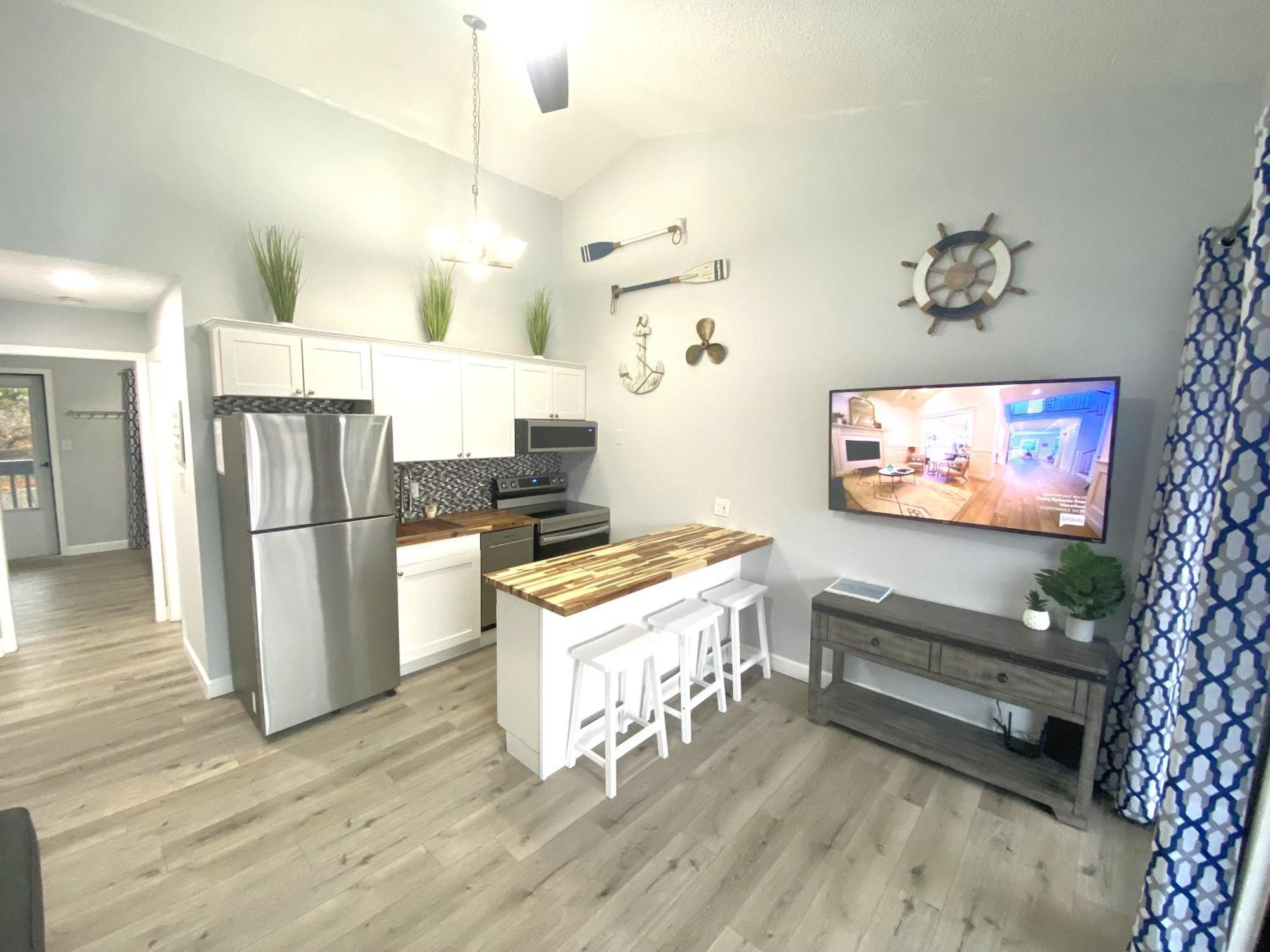 אוסייג' ביץ' B Lakefront! Remodeled, Boat Slip, Patio Views, Pool, Boat Ramp, Wifi מראה חיצוני תמונה