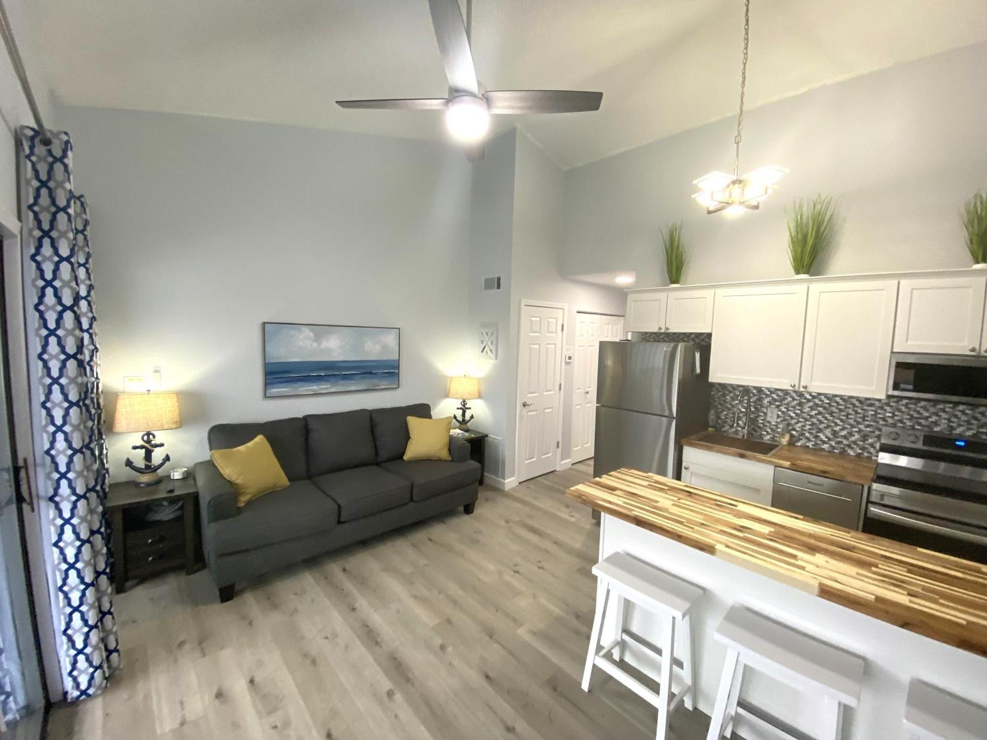 אוסייג' ביץ' B Lakefront! Remodeled, Boat Slip, Patio Views, Pool, Boat Ramp, Wifi מראה חיצוני תמונה