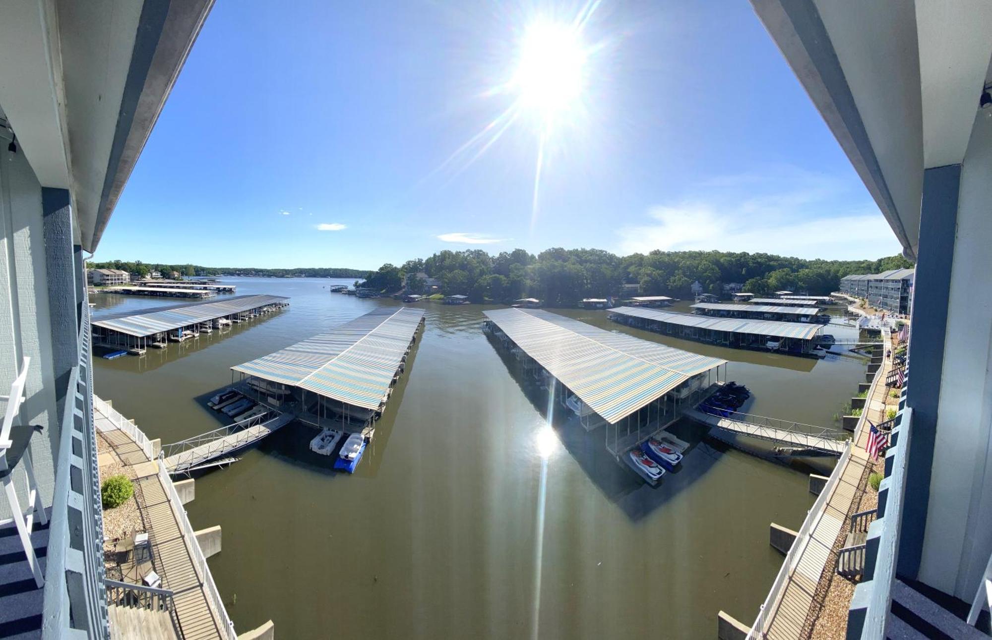 אוסייג' ביץ' B Lakefront! Remodeled, Boat Slip, Patio Views, Pool, Boat Ramp, Wifi מראה חיצוני תמונה