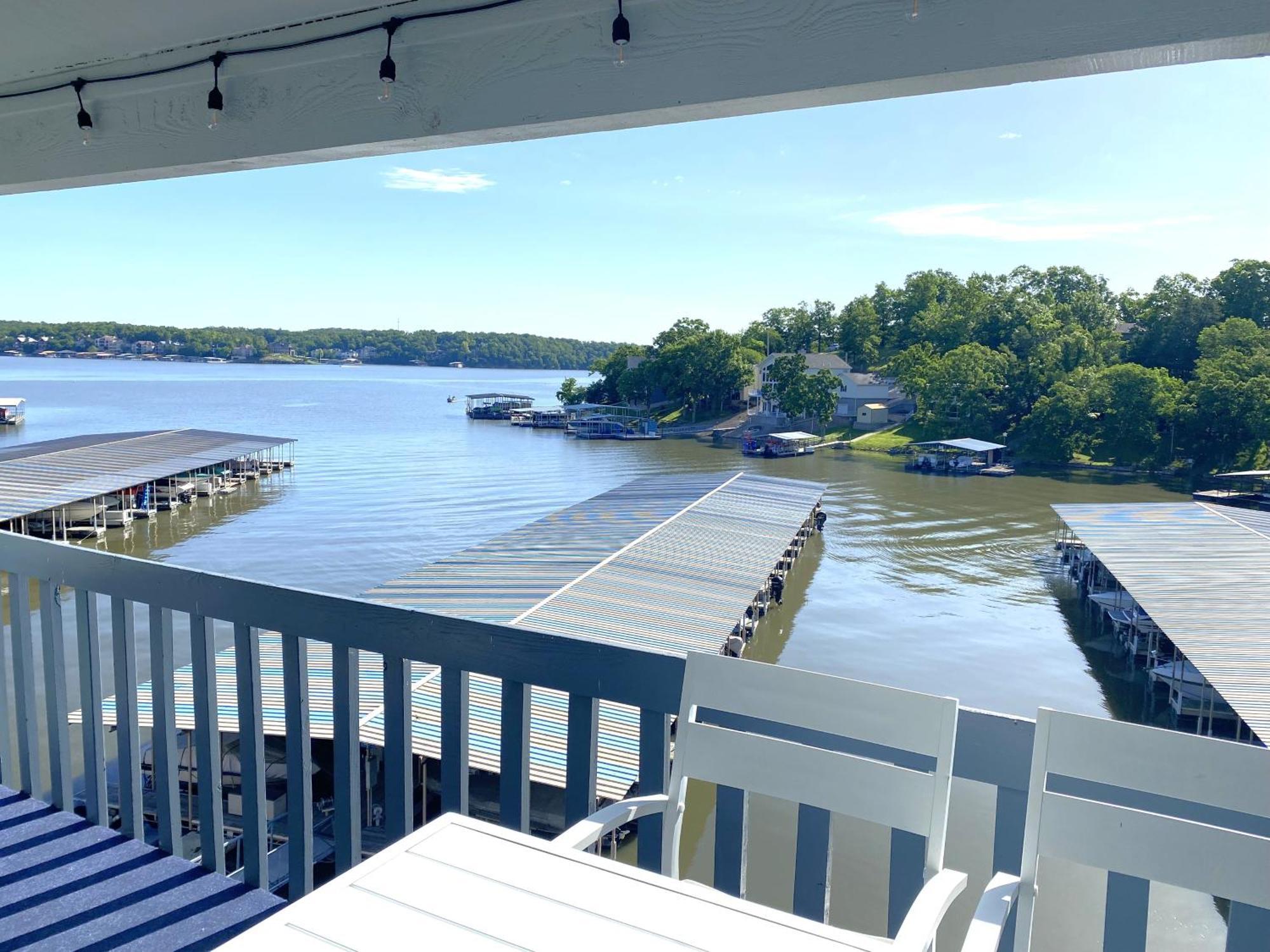 אוסייג' ביץ' B Lakefront! Remodeled, Boat Slip, Patio Views, Pool, Boat Ramp, Wifi מראה חיצוני תמונה
