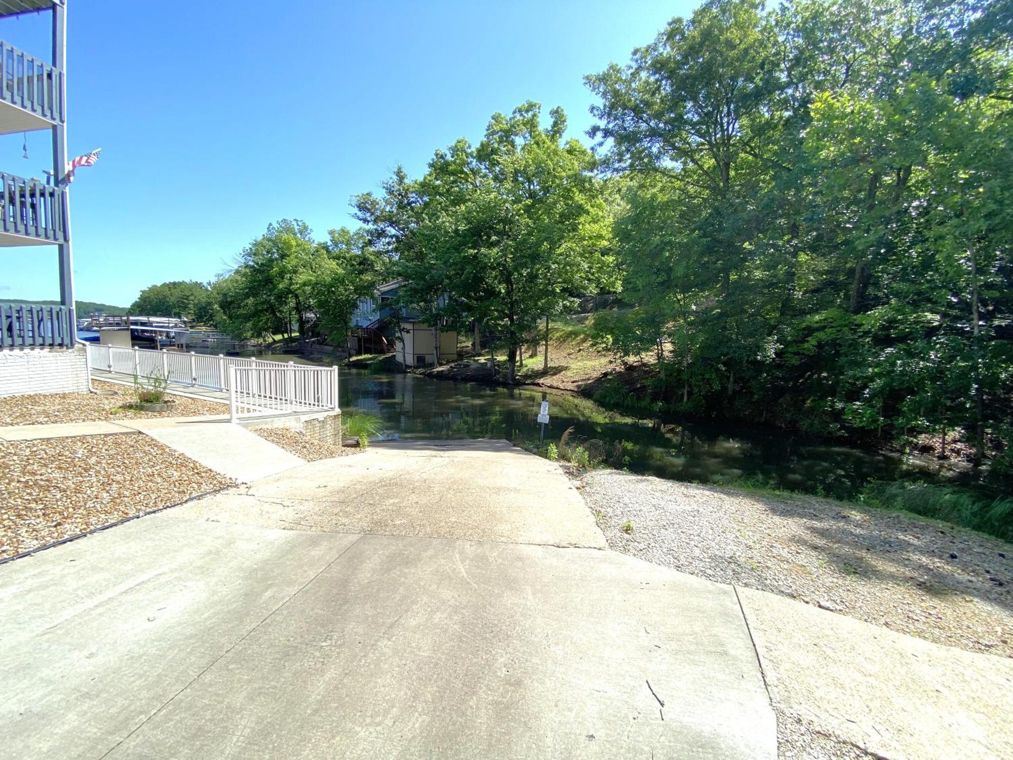 אוסייג' ביץ' B Lakefront! Remodeled, Boat Slip, Patio Views, Pool, Boat Ramp, Wifi מראה חיצוני תמונה